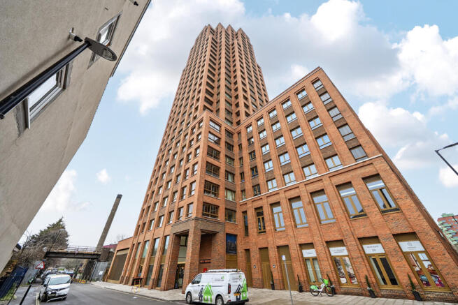 1410014-2-698b011...