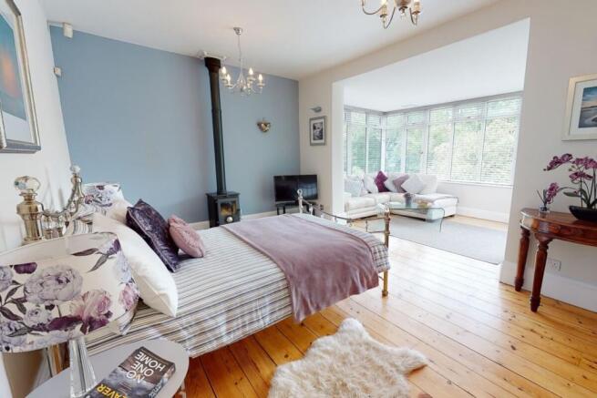 Sitting Room / Sun Room
