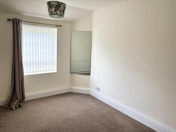 3 bed Detached to rent Image 11