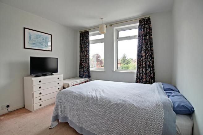 Bedroom 2 (Double)