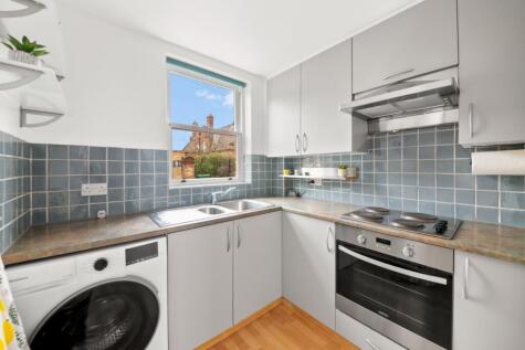 Springfield Road, Hanwell, W7