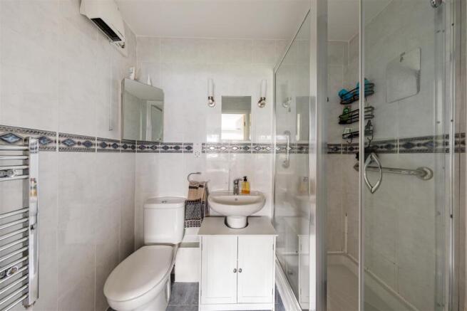 Selworthy Close E11