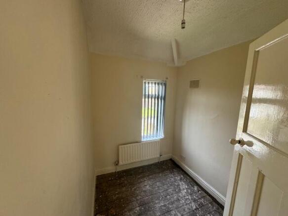 3 bed Semi-Detached to rent Image 12