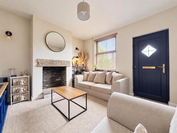 Living Room Picture 2