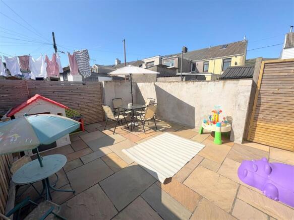 Rear Garden a.jpg
