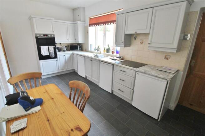 BREAKFAST KITCHEN