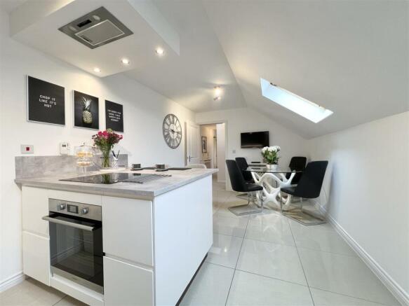Kitchen/ Dining