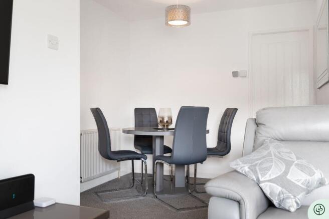 50 Loganswell Drive, Glasgow, G46 8QL photo 4