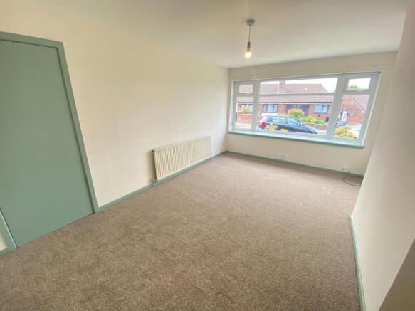 2 bed Semi-Detached Bungalow for sale Image 6