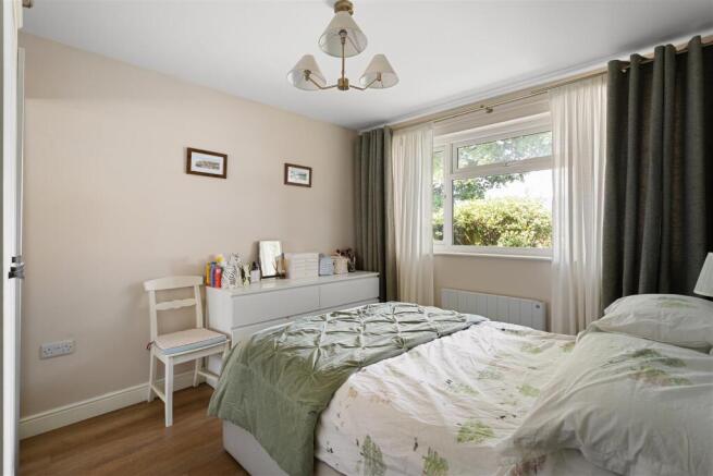 2 bed Semi-Detached for sale Image 9