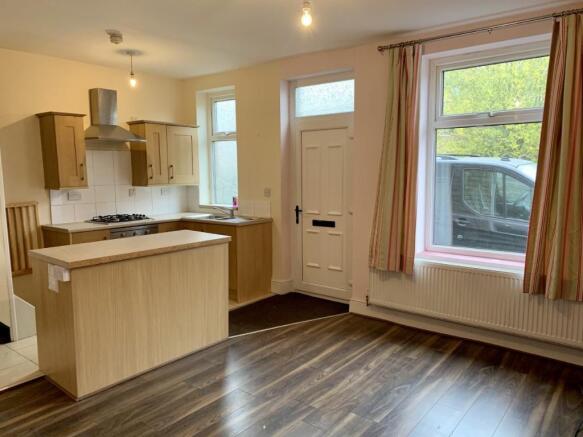 Living/Kitchen