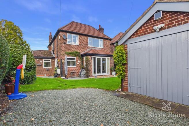 Northenden Road, Sale, Greater Manchester, M33 photo 4