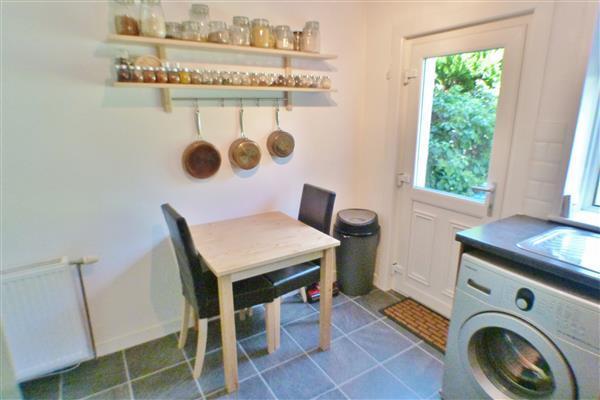 Kitchen Dining (2)