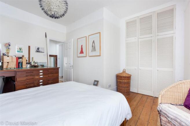 bedroom 1 (3).jpg