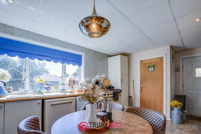 3 bed Terraced for sale Image 7