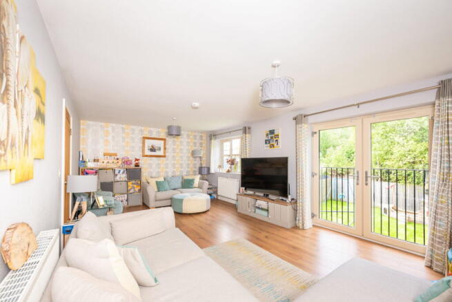 4 bed Detached for sale Image 12