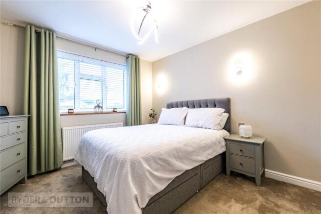 3 bed Semi-Detached for sale Image 12