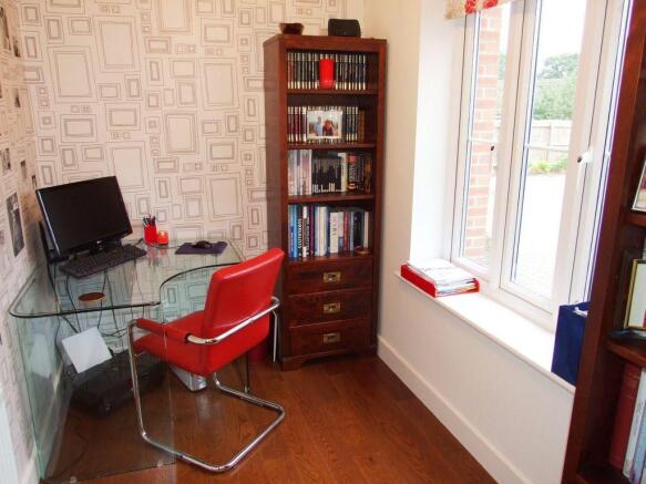 Photo 6