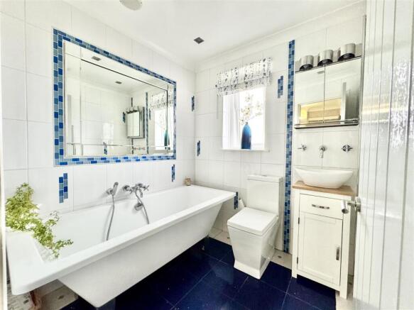 3 bed Detached for sale Image 4