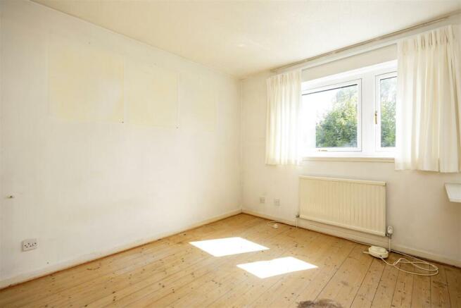 50_LAXTON_DRIVE_LENZIE_016.JPG