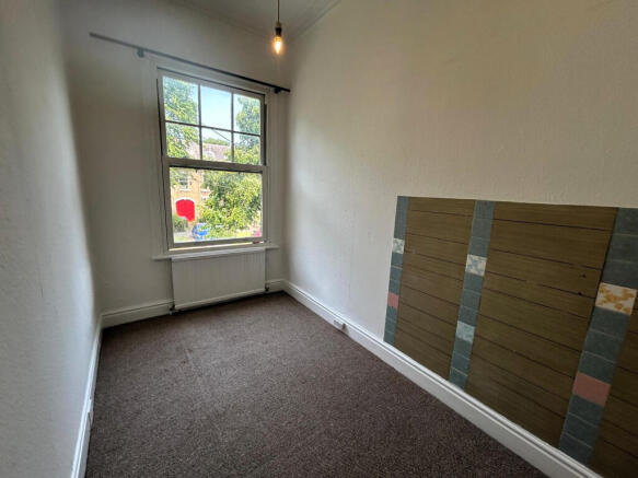 2 bed Flat to rent Image 7