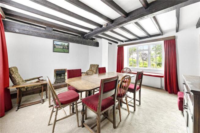 4 bed Detached for sale Image 8