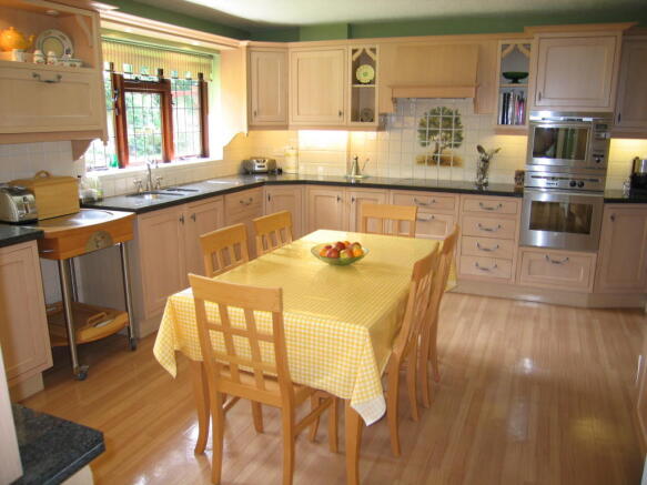 Kitchen/Breakfast Ro
