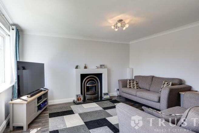 3 bed Semi-Detached for sale Image 5