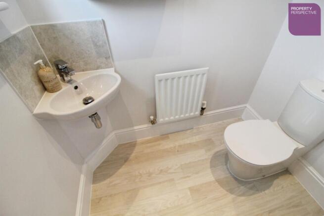 4 bed Detached for sale Image 7