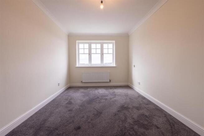 3 bed Semi-Detached to rent Image 8