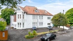 2, 3 Hollybush House, Wollstonecraft Road, Bournemouth BH5 1JQ