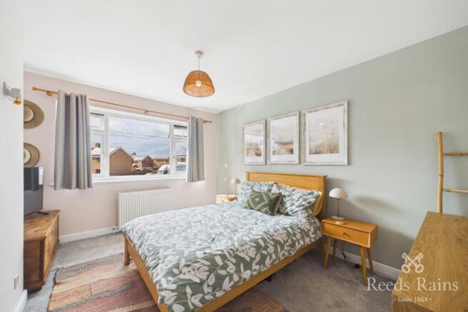 3 bed Semi-Detached for sale Image 10