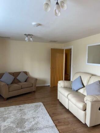 Lounge 4.jpg