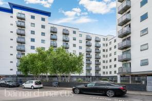 86, Baroque Court, Prince Regent Road, Hounslow TW3 1QQ