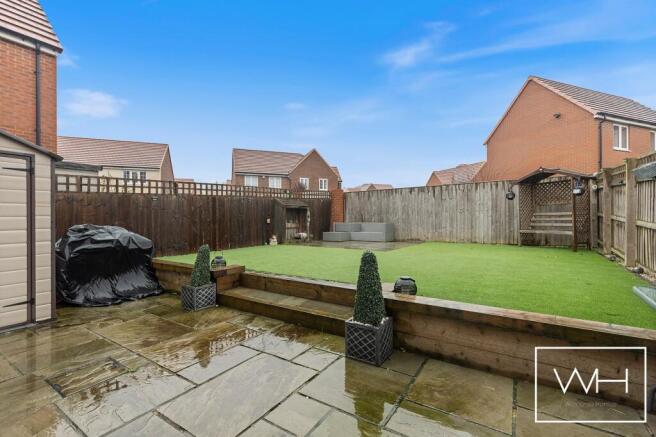 1 Blackbird Grove, W