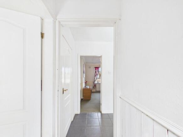 3 bed Semi-Detached for sale Image 12