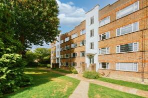 Flat 9, Park Court, Park Road, Kingston Upon Thames KT1 4AU