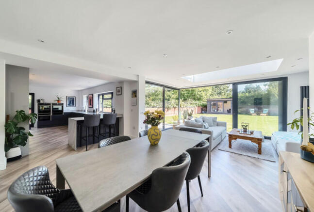 Kitchen/Dining Room