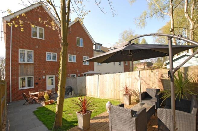 Rear Garden back to House