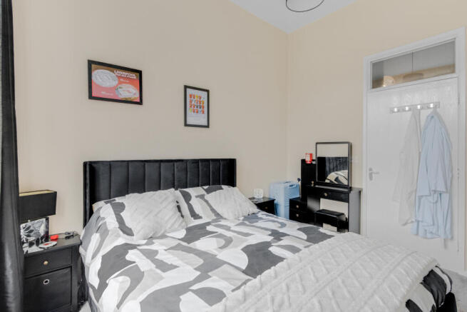 2 bed Apartment for sale Image 10