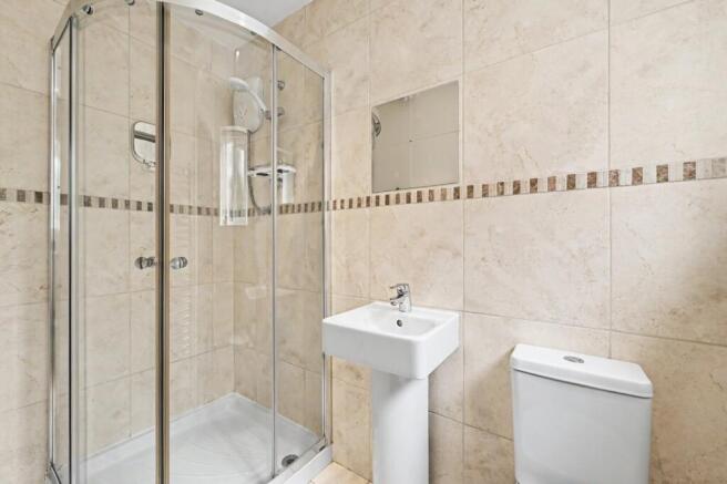 3 bed Terraced to rent Image 10