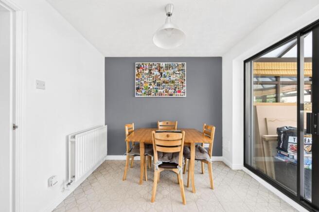 3 bed Semi-Detached for sale Image 11
