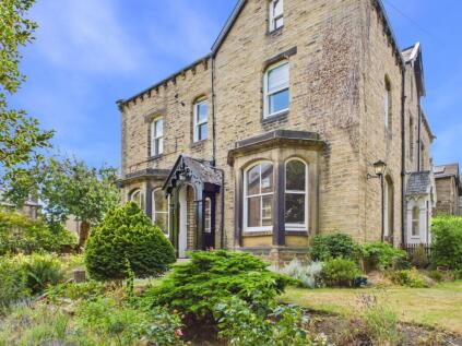 12 Imperial Road, Huddersfield