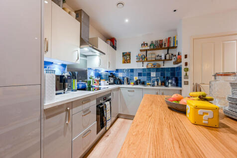Finlay Court, Woolwich, LONDON, SE18