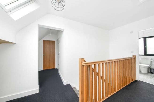 FIRST FLOOR LANDING