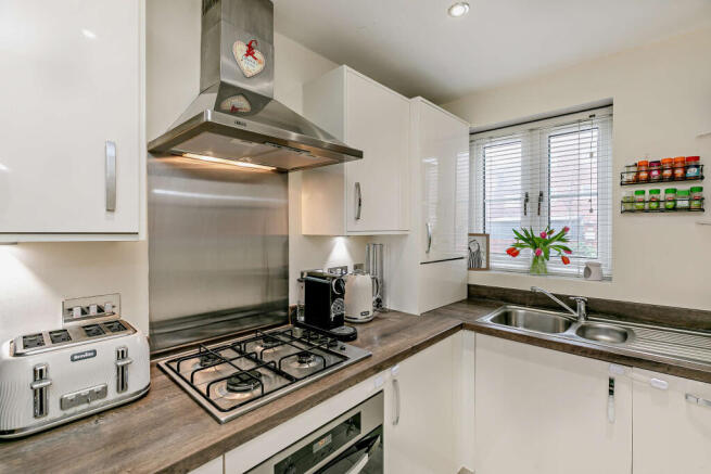 2 bed Terraced for sale Image 5