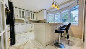 719, Copperfield, Chigwell IG7 5LF