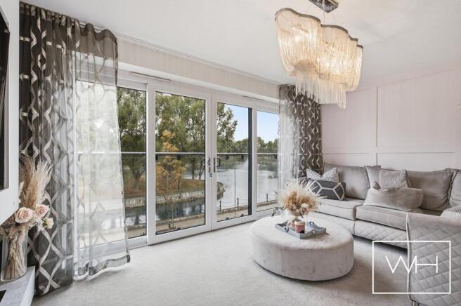 10 Sparrow Close, Do