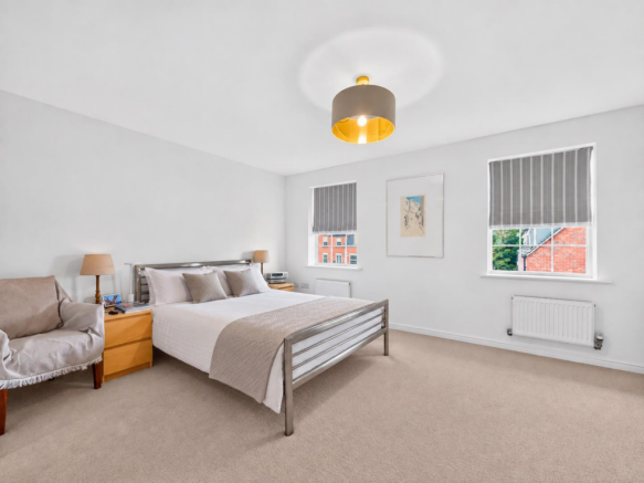 4 bed Town House for sale Image 10