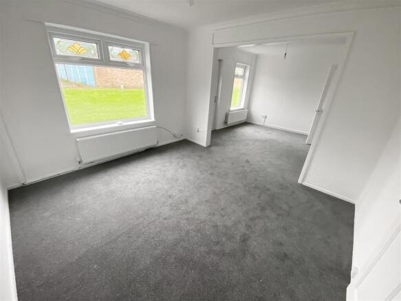 Living Room.jpg